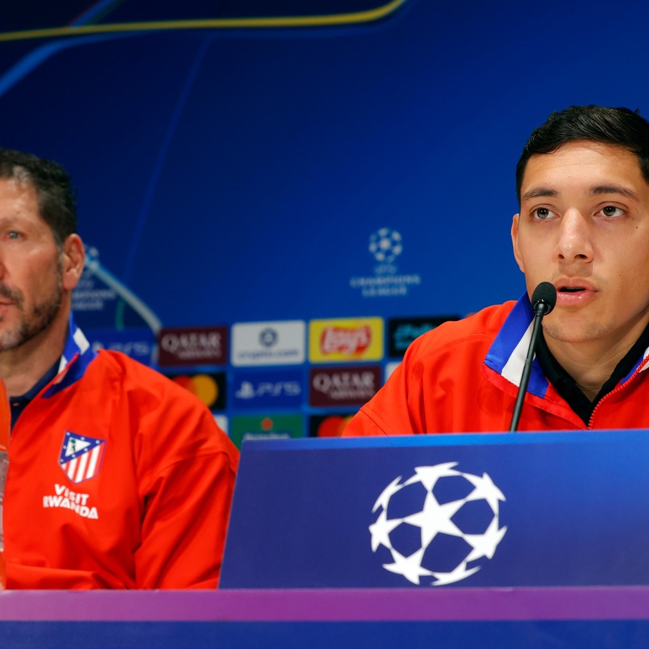 Rueda de prensa de Simeone y Molina previa al PSV - Atleti