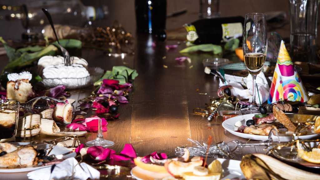 Praznične dobrote in slovenska miselnost 'da le ne bo zmanjkalo'