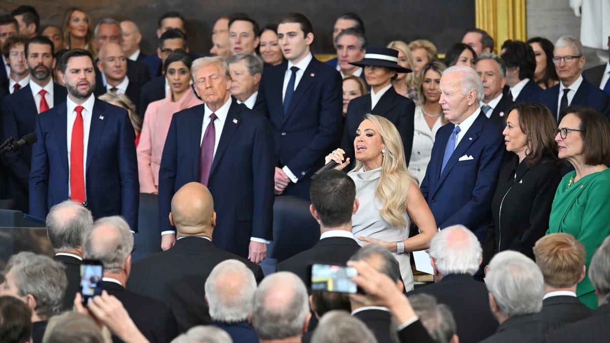 Carrie Underwood sings at Trump's inauguration