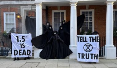 Extinction Rebellion protest criticises inaction over 1.5C climate change target