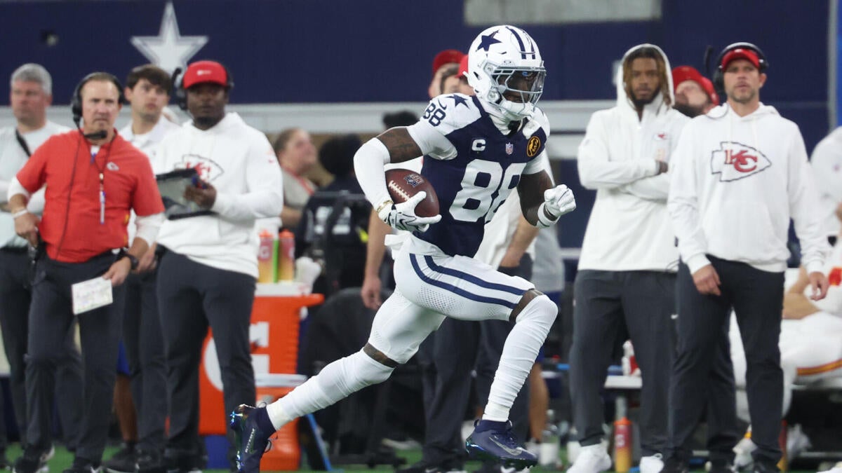 NFL picks for Week 15, score predictions, best bets today from self-learning AI