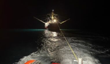 Fishing boat runs aground in Marlborough Sounds, five rescued