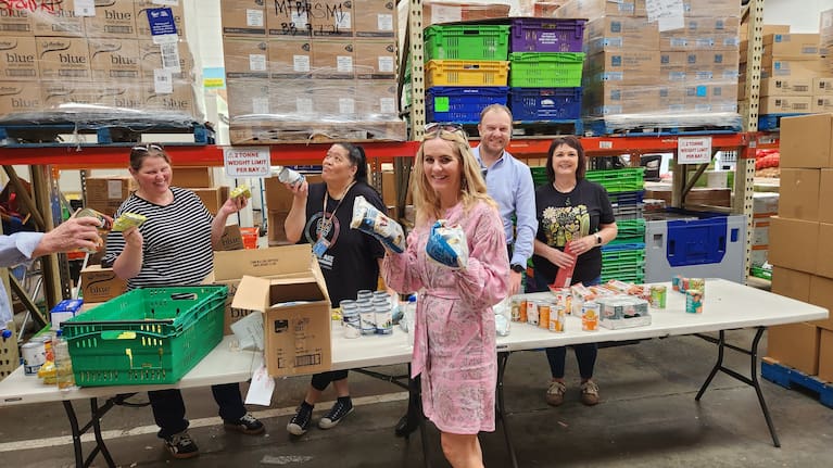 Corrections staff volunteer at Auckland City Mission — Te Tāpui Atawhai Food Bank