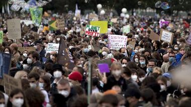 A moonshot in retreat – Economy and ecology