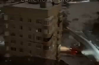 BREAKING: A video of a blackout in Moscow, Russia, according to sources approximately 100,000 are without power. Ukraine has not claimed responsibility for this.