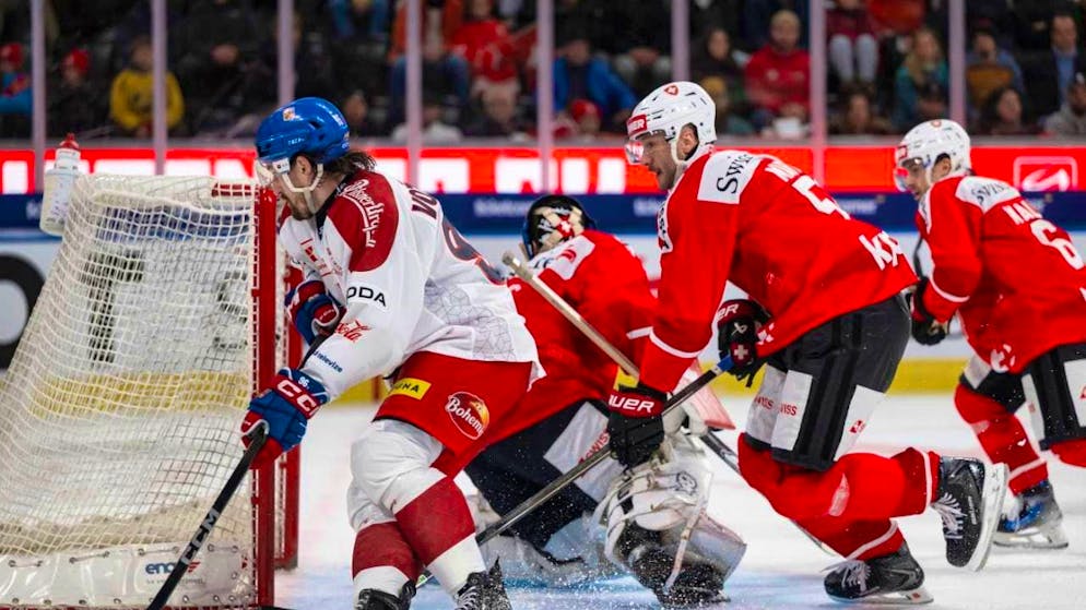 The Swiss back line struggles