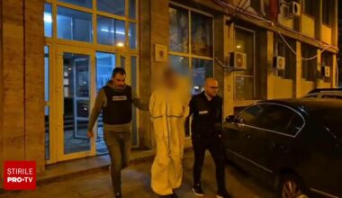 Un tânăr din București și-a ucis tatăl cu patru cuțite după ce l-ar fi întrerupt în timpul unui joc pe calculator