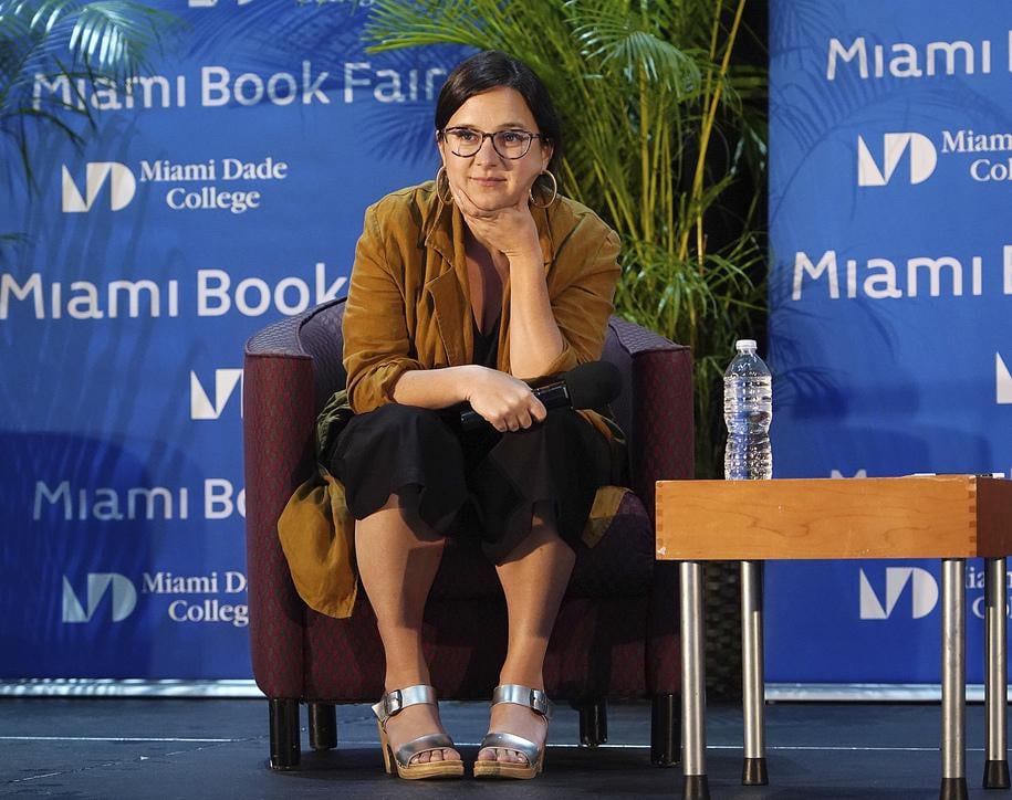 CBS bows again to Trump by shelving critical '60 Minutes' story