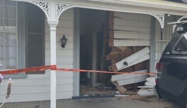 One injured after car hits house in Auckland's Grafton