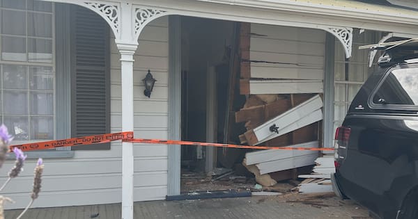 One injured after car hits house in Auckland's Grafton