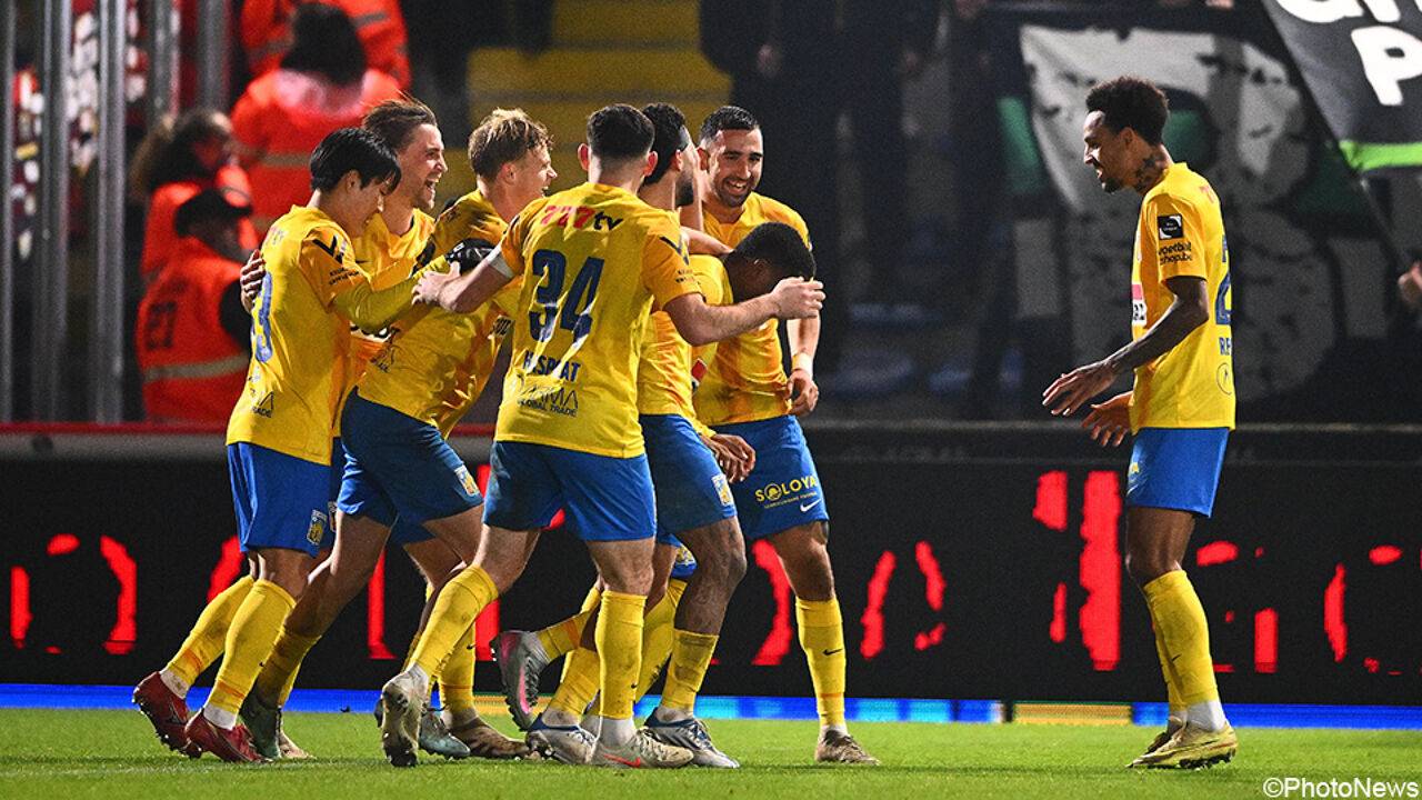 Rollercoaster in het Kuipje: Westerlo klopt La Louvière na dolle slotfase