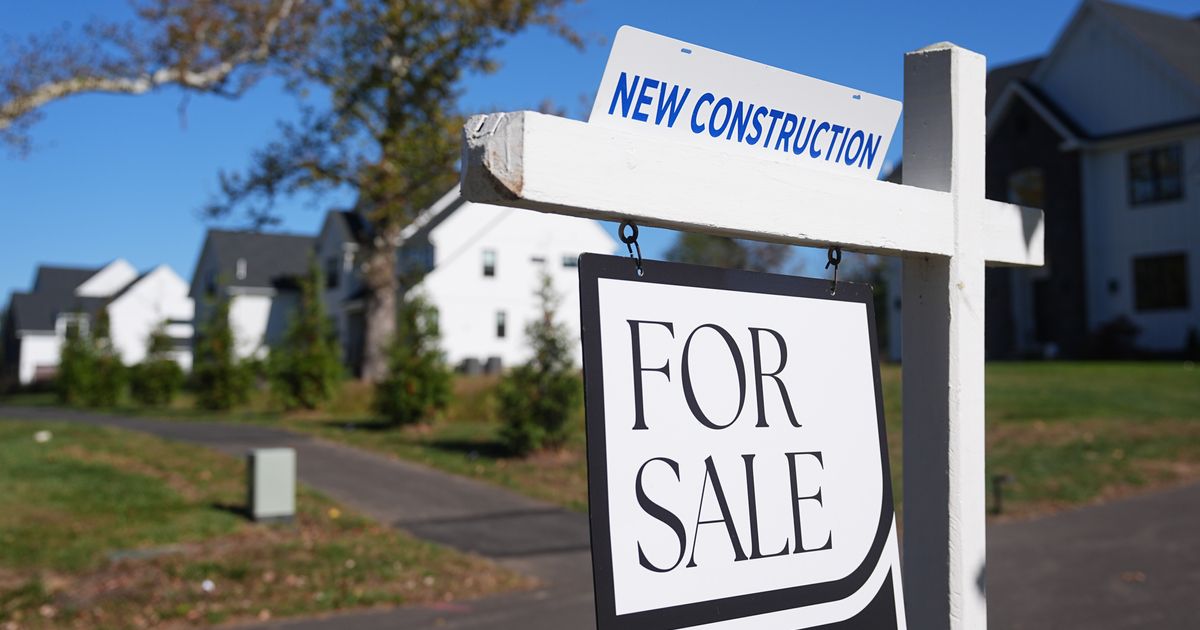 Average US long-term mortgage rate falls to the lowest level of the year at 6.15% :: WRAL.com