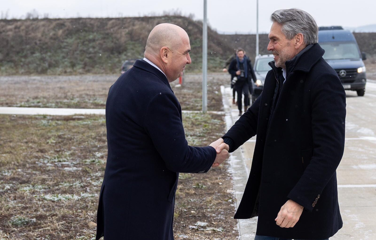 Prim-ministrul Regatului Ţărilor de Jos, vizită în România. S-a întâlnit cu premierul Ilie Bolojan şi au vizitat împreună Baza Aeriană de la Câmpia Turzii