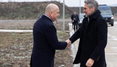 Prim-ministrul Regatului Ţărilor de Jos, vizită în România. S-a întâlnit cu premierul Ilie Bolojan şi au vizitat împreună Baza Aeriană de la Câmpia Turzii