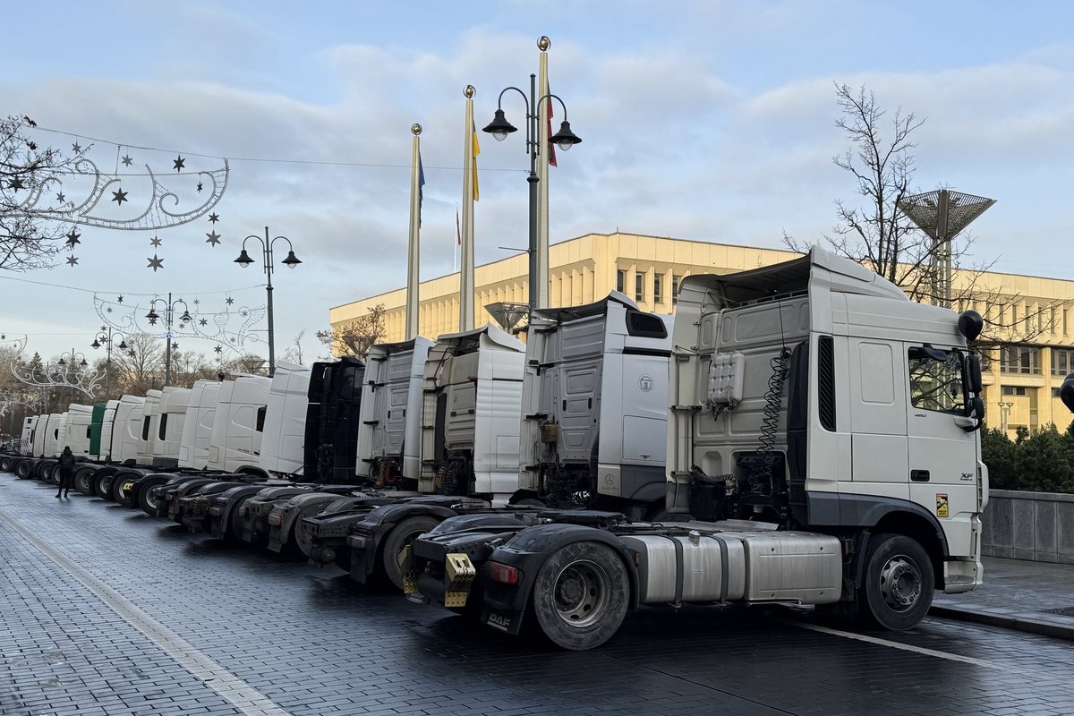 Truckers protest in Vilnius - Delfi EN