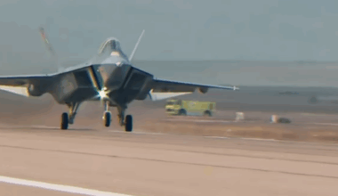 Inauguré le 4 mars, voici à quoi ressemble l'aéroport de l'OTAN à Kuçova, en Albanie – Indeksonline. Net