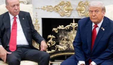 US President Donald Trump meets with Türkiyes president Recep Tayyip Erdogan in the Oval Office of the White House in Washington, DC on Sept. 25, 2025. (AFP Photo)