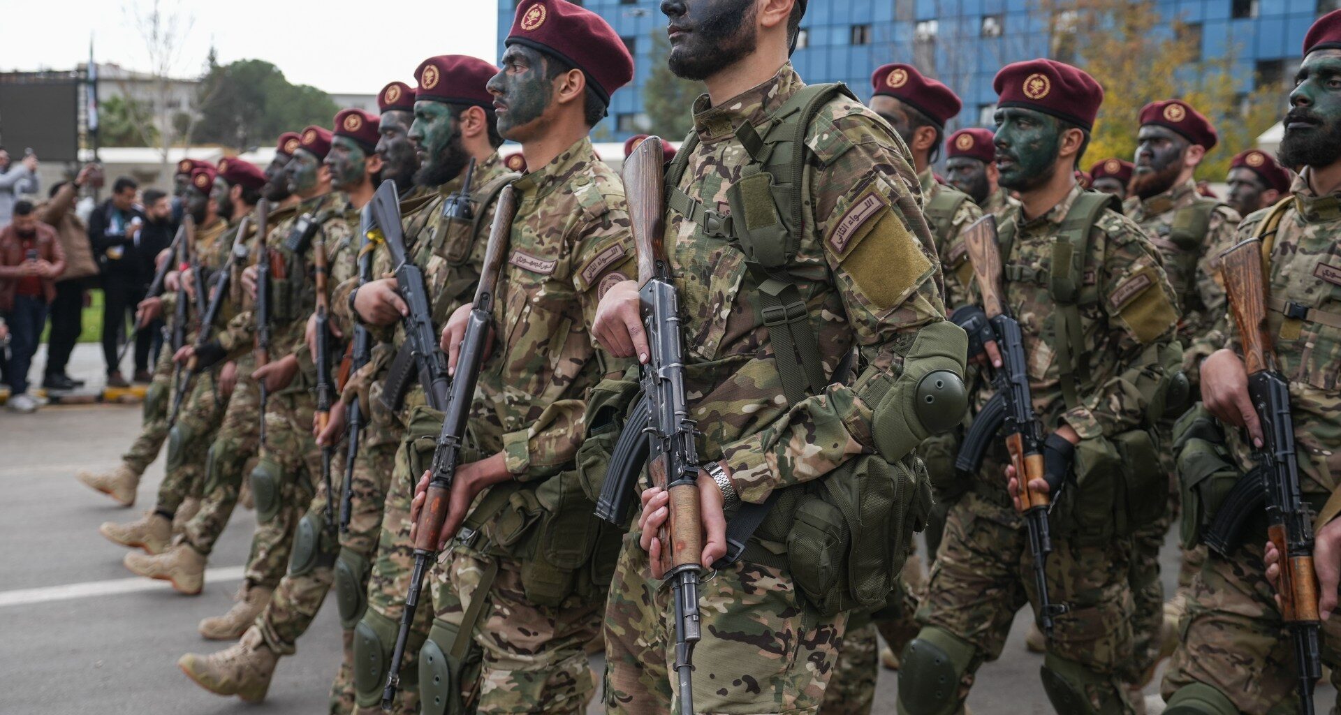 US general highlights ‘close cooperation’ with Syria against ISIL threats | Syria's War News