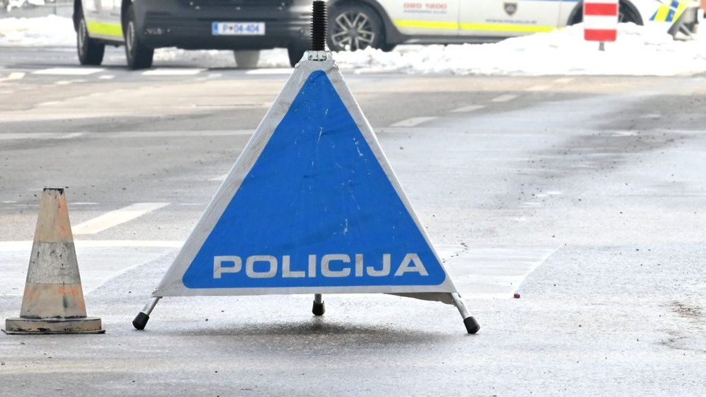 Blokade na Goričkem: policija išče oboroženega roparja - 24ur.com
