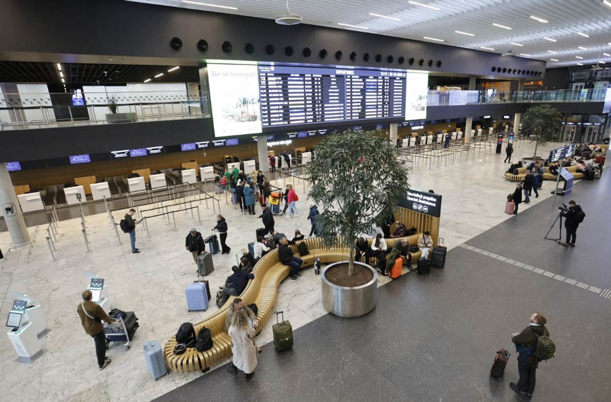 Balloons Released from Belarus Force Brief Closure of Lithuania’s Main Airport