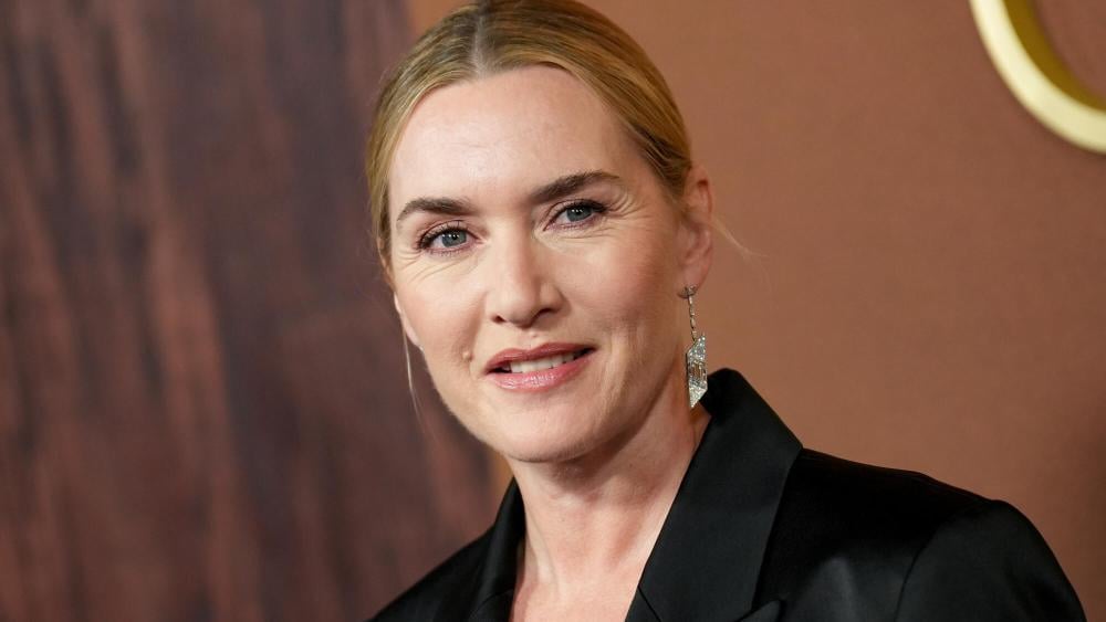 Kate Winslet Says Plastic Surgery in Hollywood Is ‘Devastating,’ Condemns ‘Terrifying’ Weight-Loss Drugs: ‘It’s F—ing Chaos Out There’