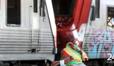 15 anos a limpar grafítis davam para CP comprar comboio novo - Atualidade