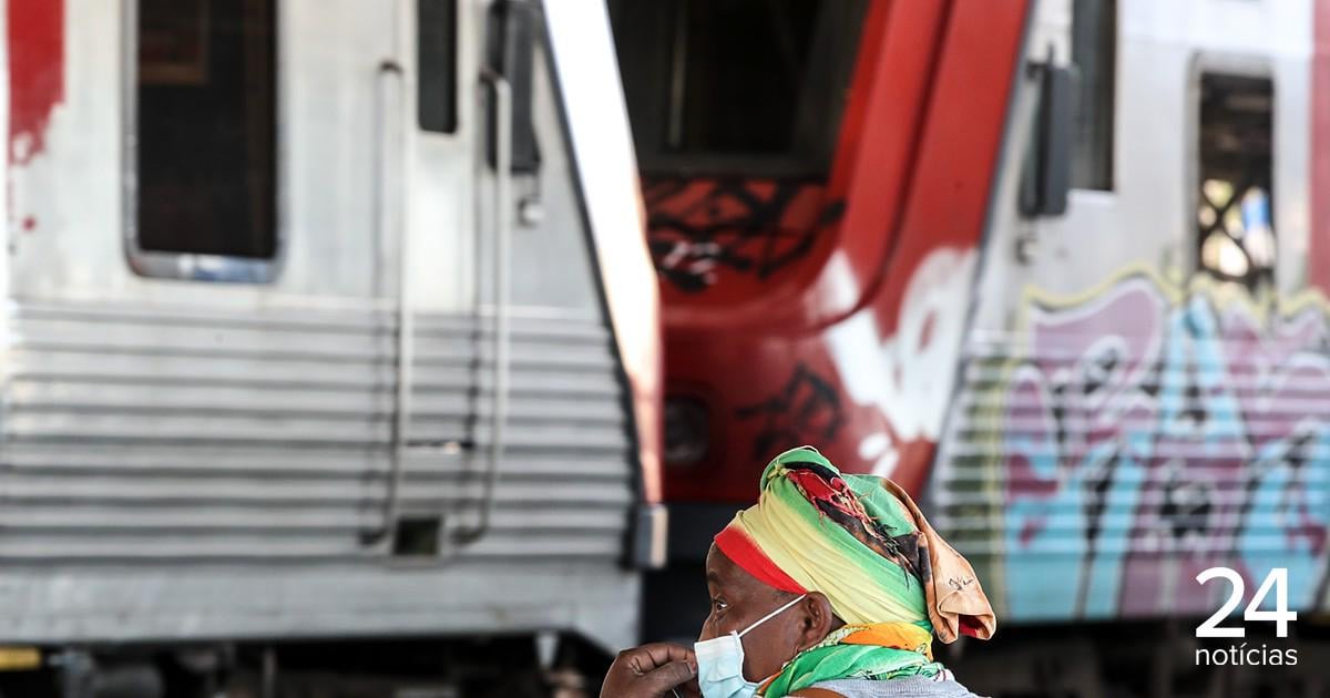 15 anos a limpar grafítis davam para CP comprar comboio novo - Atualidade