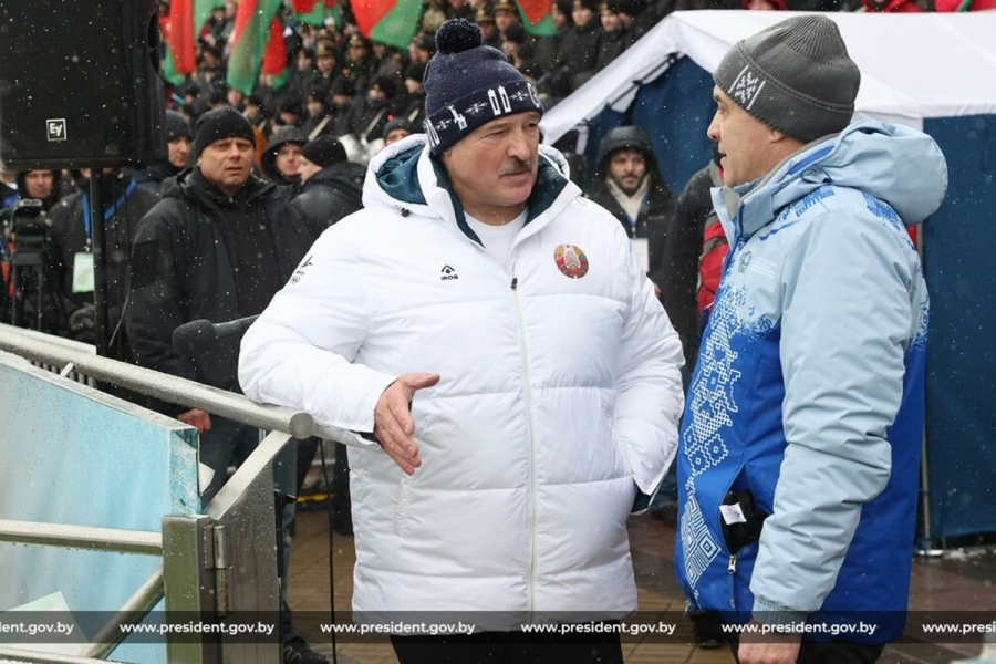 former security officials reveal new facts about Russians who support Belarus.