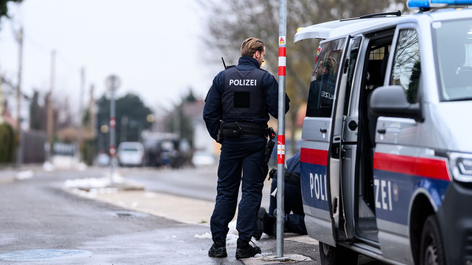 Mitten in Wien: 6-Jährige rettet Familie durch SOS-Handzeichen