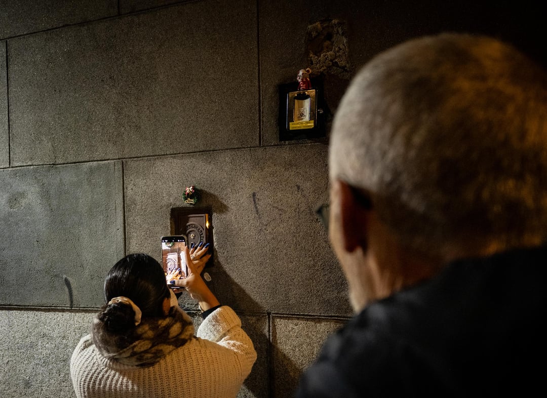 La puerta secreta. Madrid.