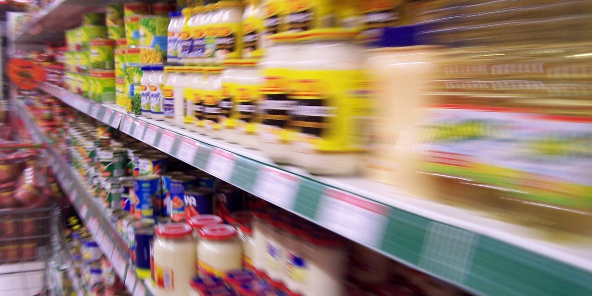 Bulgarian officials find 65 breaches of Euro Adoption Act at shops in two months – The Sofia Globe