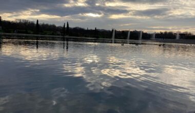 Un paseo en Parque de Pradolongo en madrid
