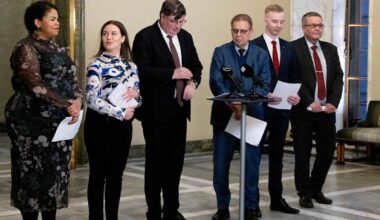 Parliamentary committee gives green light to controversial bill on firing workers