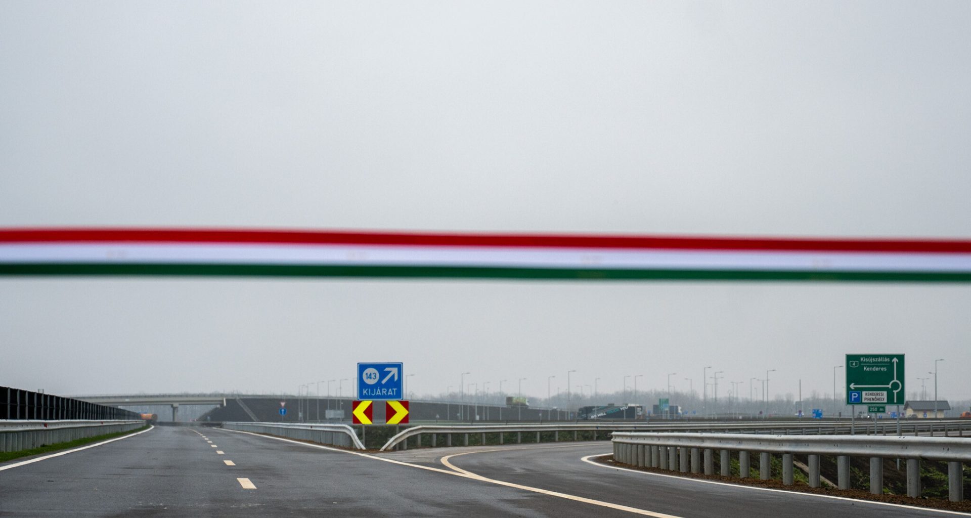 PM inaugurates new M4 motorway section, highlights Alföld development program