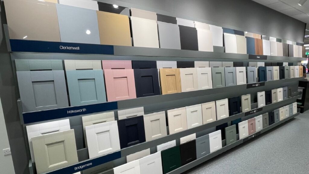 Howdens continue to expands in Ireland