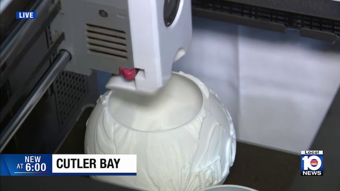 Miami-Dade business makes White House history with Christmas ornaments