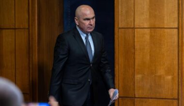 Romanian prime minister comes out in favor of no statute of limitations for serious corruption