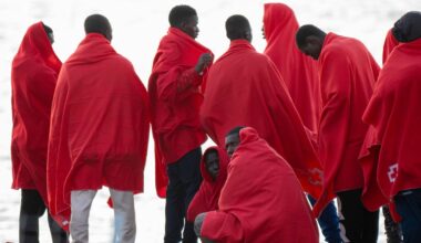 La llegada de migrantes a España experimenta su mayor caída desde 2019 pese al relato ultra de la "invasión"
