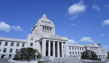 Online fund-raising spreads among Japanese political parties