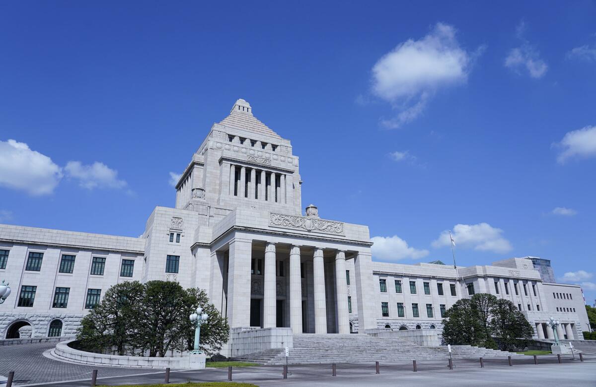 Online fund-raising spreads among Japanese political parties