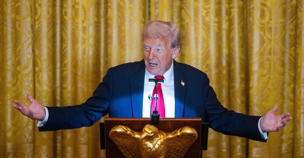 HuffPost: "Trump Again Funneling Money From Political Committees He Runs Into His Own Pocket" | Ethics advocate: "[I]f there’s no limit to which he’s willing to use the presidency to profit himself, then there’s no limit to the ways America could be up for sale"