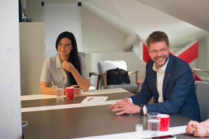 Ossinovski maksis linnaosavanematele lahkumishüvitist kokku 56 000 eurot