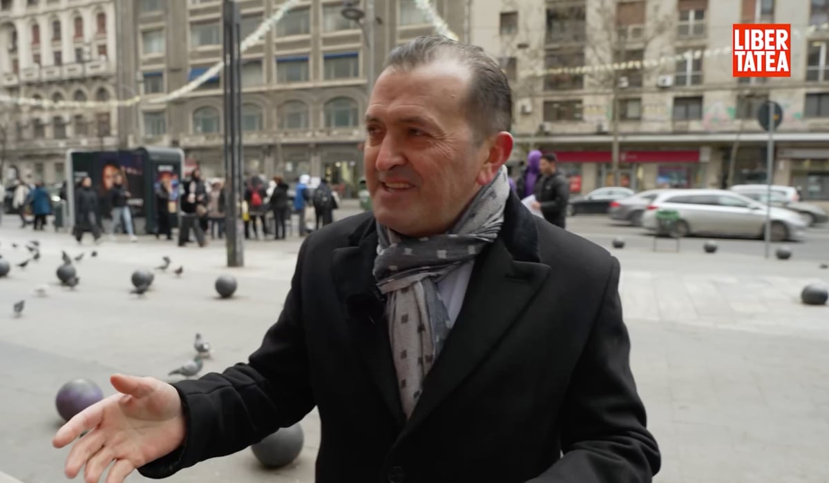 Laurențiu Gîdei, secretar de stat, în timpul unui interviu pentru Libertatea, pe o stradă din București.