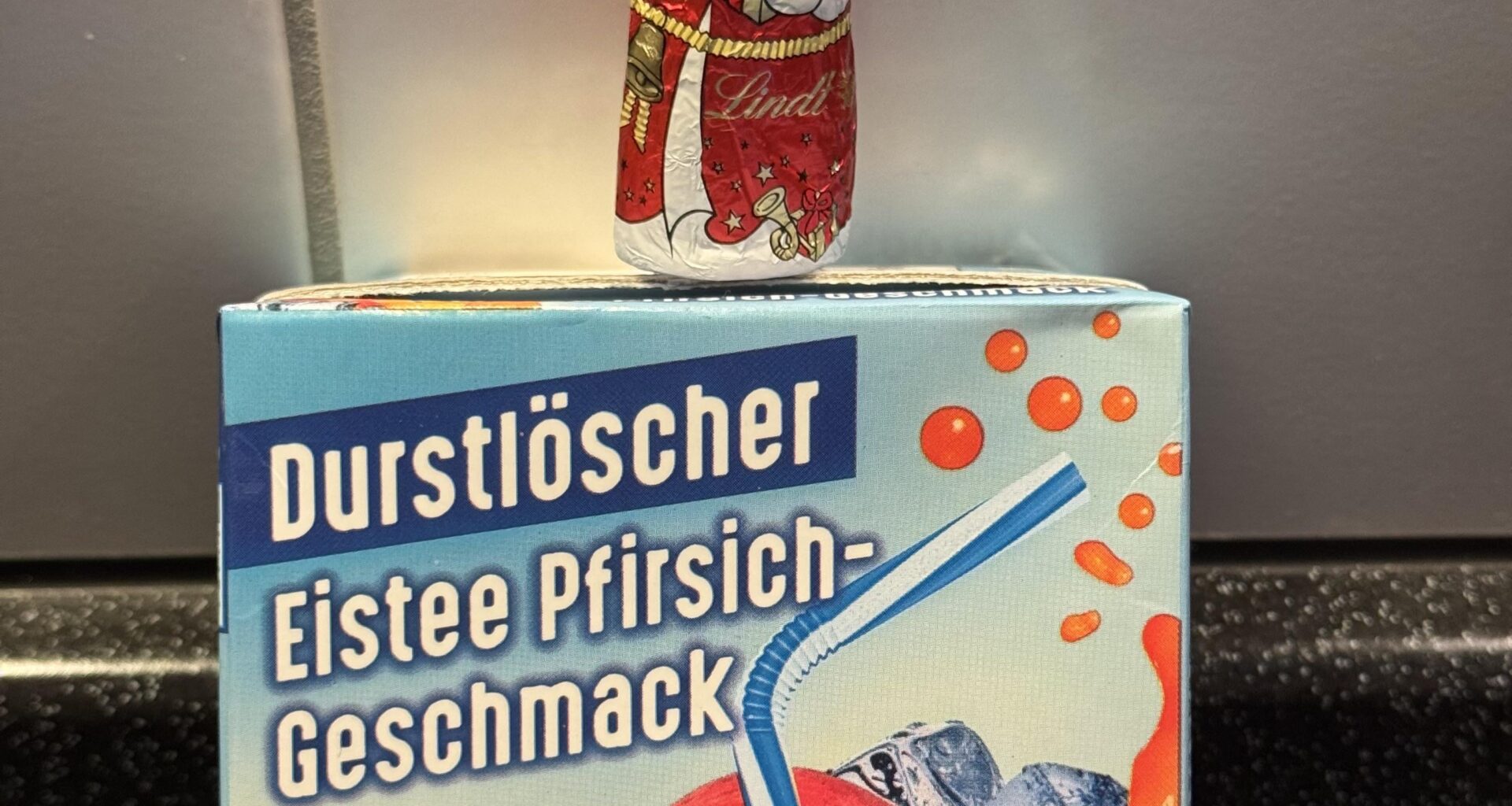 Was hat eure Firma euch dieses Jahr zu Weihnachten geschenkt? Bei uns gab es folgendes …