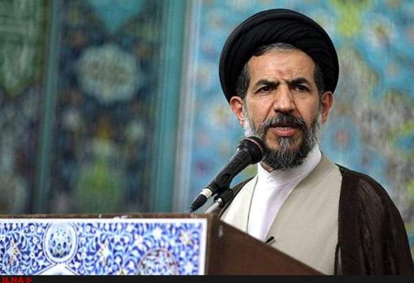 Cleric condemns arrogant powers for years of economic pressure on Iran