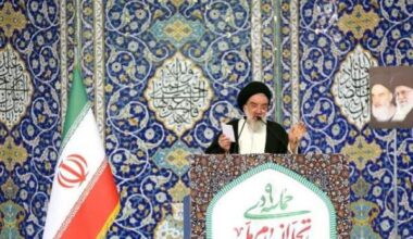 Iranian cleric sternly warns enemies of any threat against country