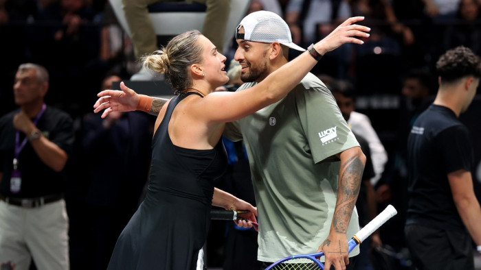 Nick Kyrgios és Arina Szabalenka egymást ölelve ünnepelték a különleges meccset