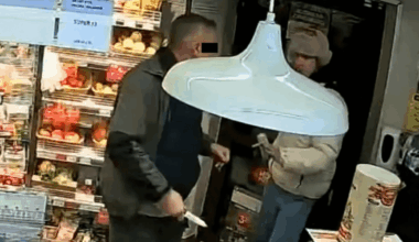 Drunk man with a knife attacked a Belarusian in Gdańsk. Later accidentally entered his store.