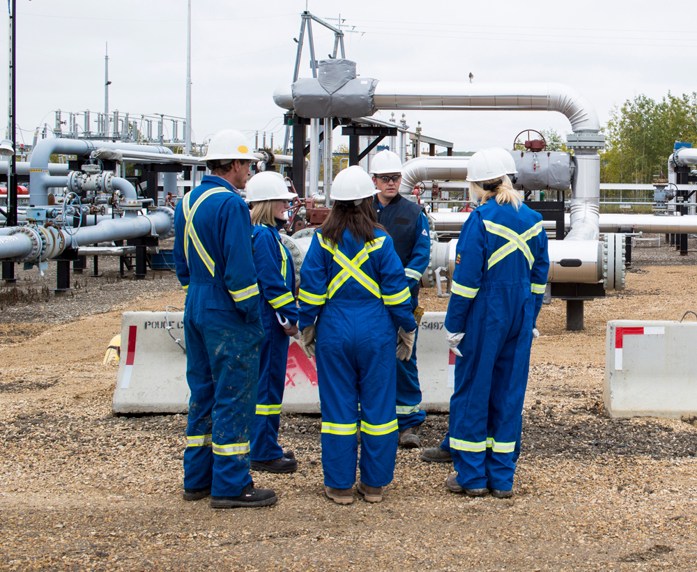 Ovintiv Signs 12-Year Deal for Cedar LNG Export Capacity