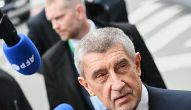 EU půjčí Ukrajině 90 miliard eur, Česko ručit odmítá. "Zrada přítele," tepe opozice – Aktuálně.cz